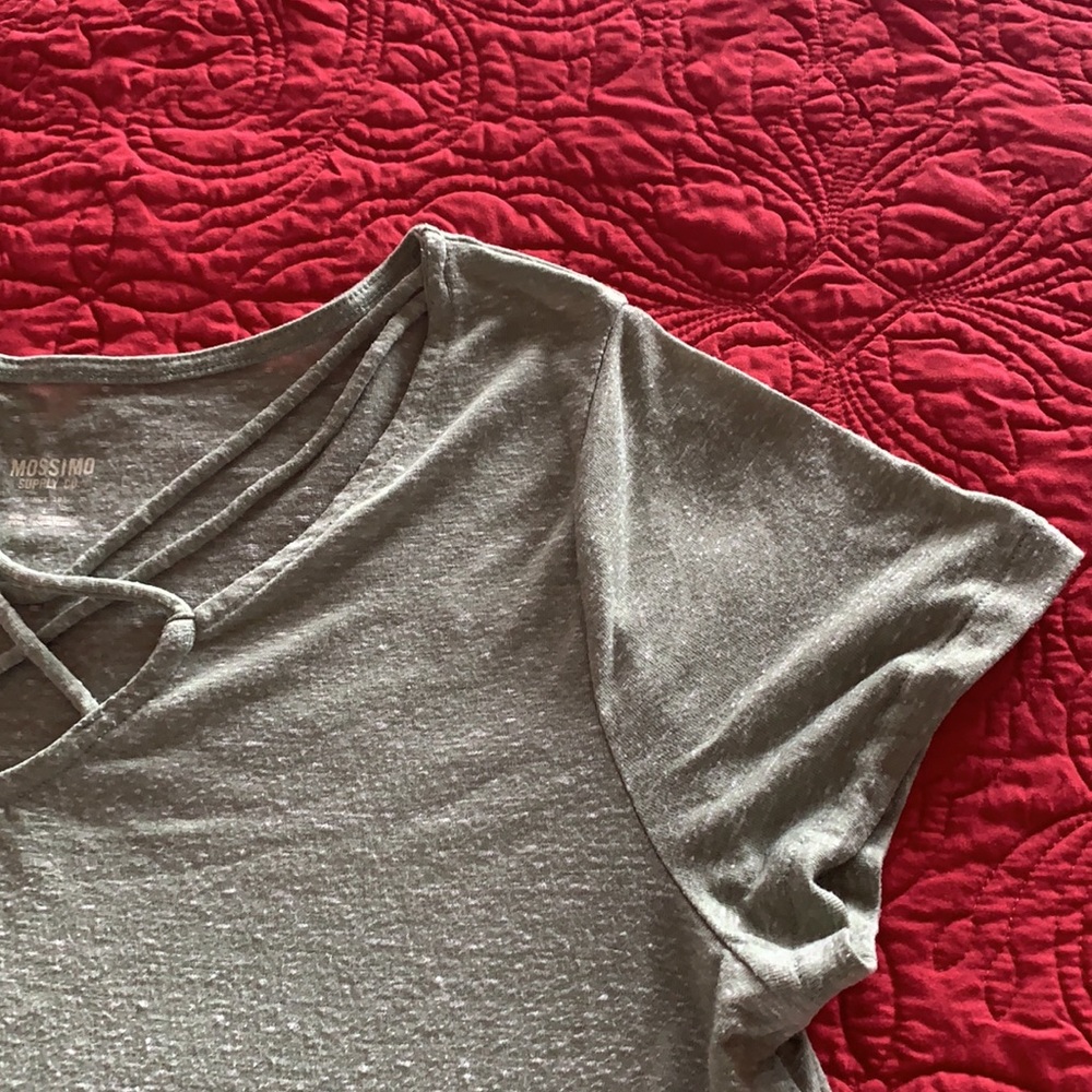 Crisscross ✖️✖️front T-shirt - Picture 5 of 9